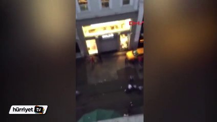 İstiklal Caddesi'nde polisten şüpheliye dayak
