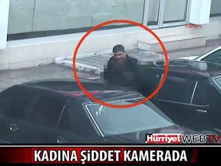 KADINI SOKAK ORTASINDA BÖYLE DÖVDÜ