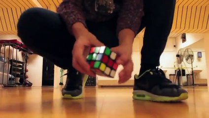 Kafasının üstünde dönerken zeka küpü çözdü!