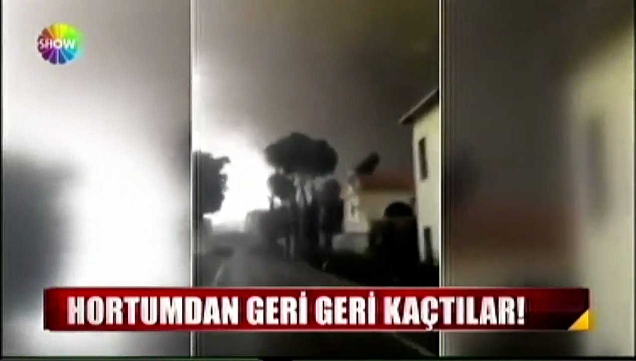 Hortumdan geri geri kaçtılar
