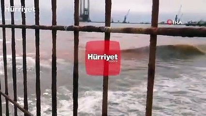 Marmara Denizi'nin Tekirdağ sahilleri turuncuya büründü
