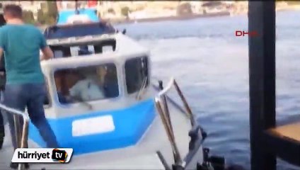Polisi karşısında görünce denize atladı
