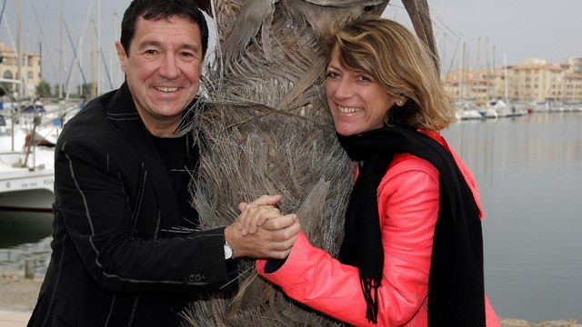 Voici - Les Simpson : Philippe Peythieu (Homer) et Véronique Augereau (Marge), mariés à la ville et à l'écran !