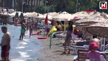 Marmaris'te gündüz plajlar gece sokaklar doldu