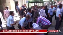 ANNESİ VE KIZKARDEŞİNİ ÖLDÜRDÜ, BABASINI AĞIR YARALADI