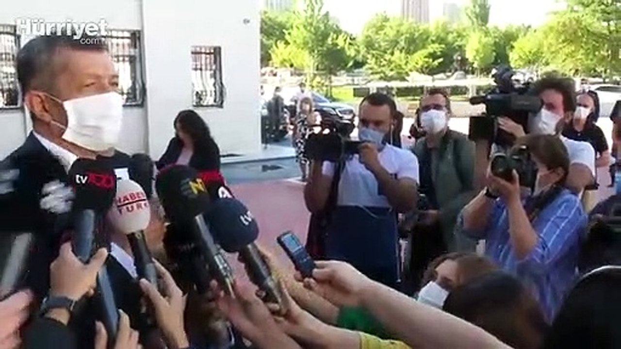 Milli Eğitim Bakanı Ziya Selçuk ilk ders zilini çaldı