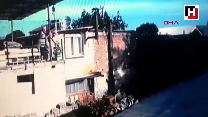 Odun kesen kadın komşuya nacakla saldırı güvenlik kamerasında