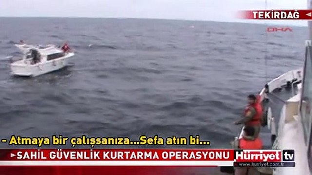 AÇIKTA ARIZALANAN YATTAKİ 2 KAPTANI SAHİL GÜVENLİK KURTARDI