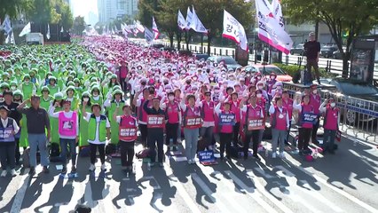 급식노동자 대규모 집회..."환기 시설 개선·적정 인원 충원" / YTN