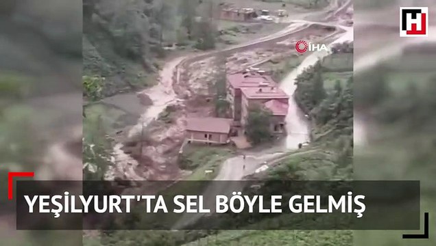 Yeşilyurt Mahallesi'ne selin geliş anı böyle görüntülendi