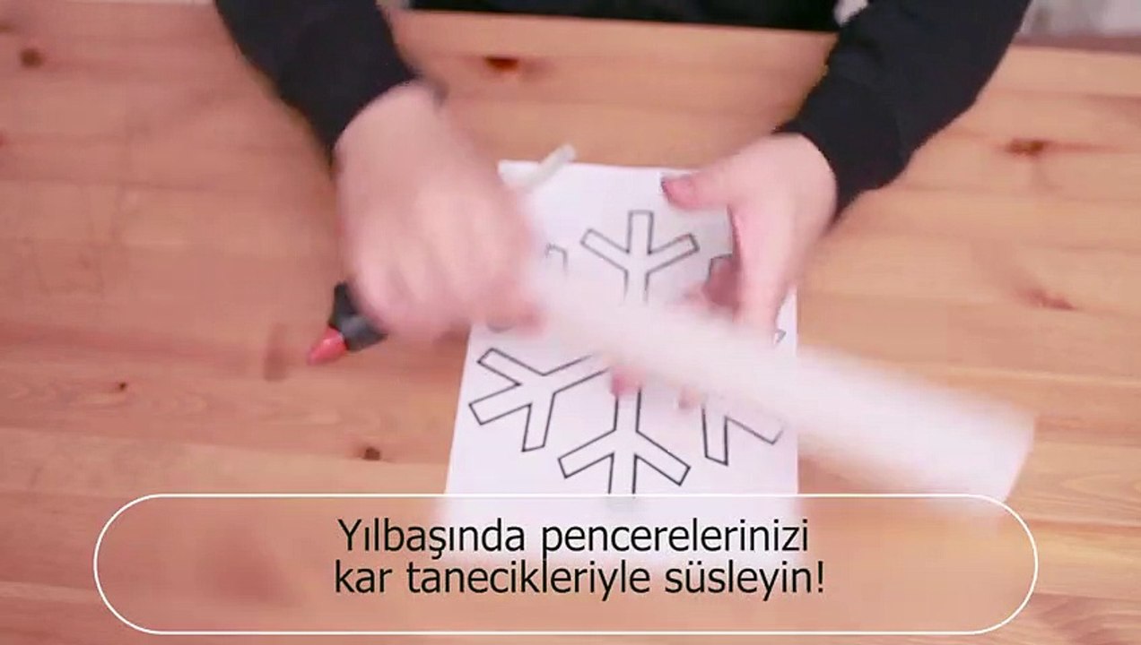Yılbaşında pencerenizi kar tanecikleriyle süsleyin! | Yaparım Bilirsin