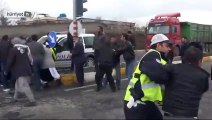Polis kavga eden kazazede yakınlarını  gaz sıkarak ayırdı