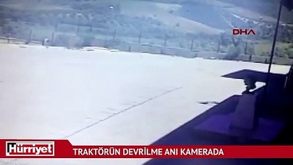 Devrilen traktörün altında can verdiler