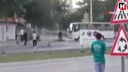 Kebapçı dükkanını midibüsüyle yıkmaya çalıştı