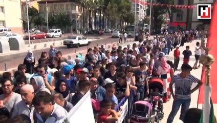 Manisa’da bedava dondurma kuyruğu