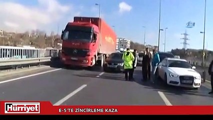 E-5'te zincirleme kaza! Trafik durdu