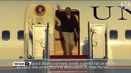 Obama merdivenlerinden inerken düşme tehlikesi atlattı