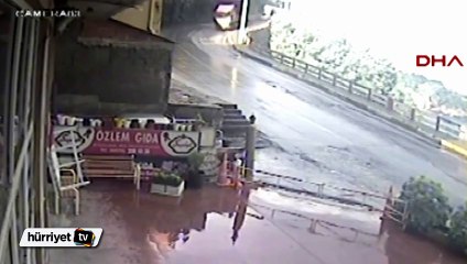 TIR'ın duvara çarpma anı güvenlik kamerasında