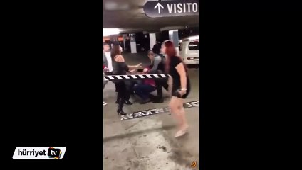 Mini etekleriyle kavganın ortasında kaldılar