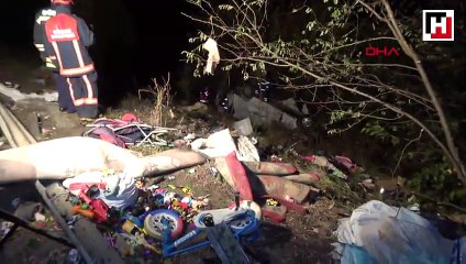 Şarampole devrilen kamyonetin sürücüsü şoka girdi