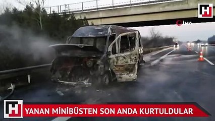 Yanan minibüsten 15 kişi son anda kurtuldu
