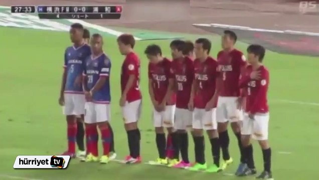 37 yaşındaki efsane futbolcudan müthiş frikik golü