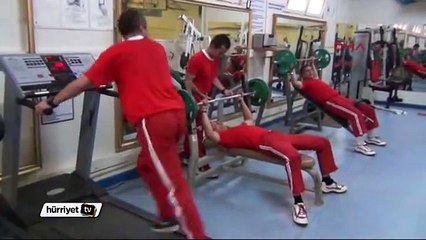 Sağlıkçı asteğmen adaylarına komando eğitimi