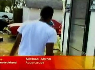 GORİL POLİS ARABASINA SALDIRDI
