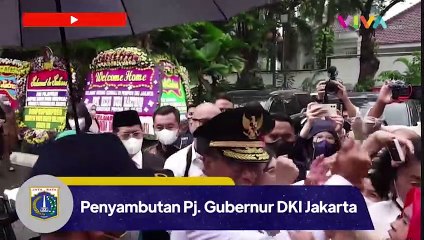 RIUH! Heru Budi Hartono 'Ditodong' Selfie di Balai Kota