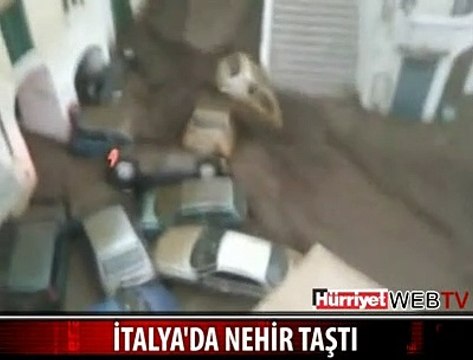 KÖYDEKİ ARAÇLARI DENİZE SÜRÜKLEDİ