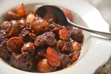 Voici l'astuce d’un boucher pour acheter de la viande pas chère et cuisiner un délicieux plat mijoté d’automne