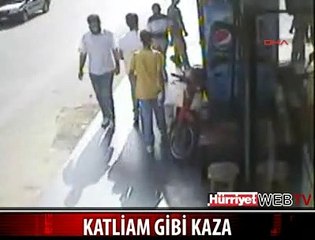 FECİ KAZA BÖYLE GÖRÜNTÜLENDİ