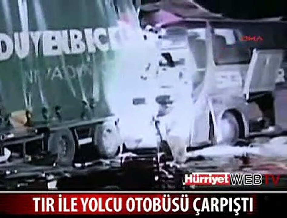 VİYANA YAKINLARINDA FECİ KAZA
