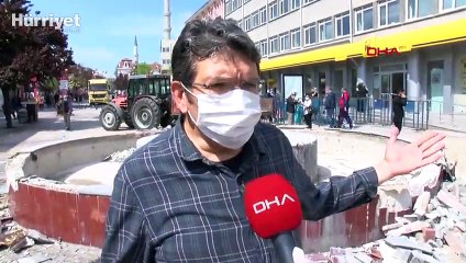 Edirne'de 'Sevda Çeşmesi' heykelinin yıkılması vatandaşları ikiye böldü