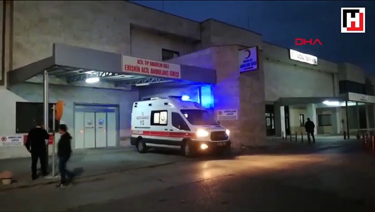 Edirne'de askerleri taşıyan servis kaza yaptı