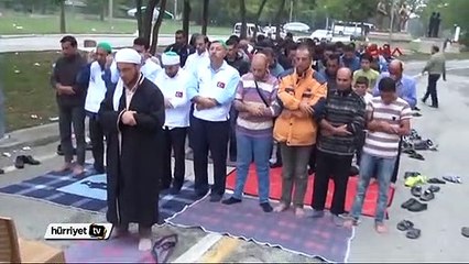 Bayram namazında sığınmacılara tavsiye: Avrupa’ya gitmeyin