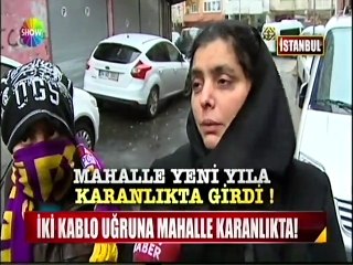 Okmeydanı'nda elektrik direklerini söküp kablolarını çaldılar