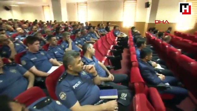 İstanbul Emniyet Müdürü, polis merkezi amirleriyle toplantı yaptı