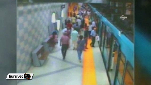 Görme engelli vatandaş vagonların arasına düştü