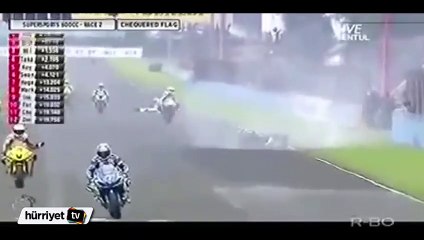 Endonezya'da motosiklet yarışında feci kaza