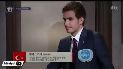 Enes Kaya, bu sefer Türk usulü selamlaşmayı öğretti