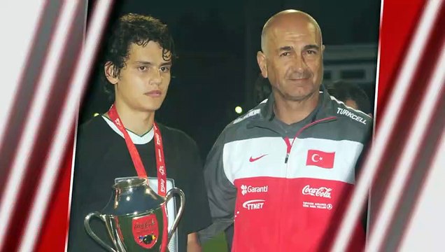 Enes Ünal, Twente’de yılın oyuncusu!