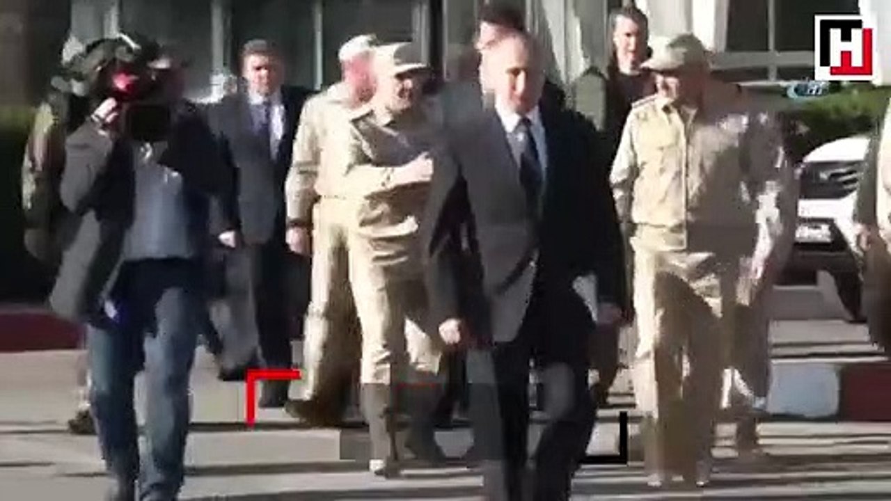 Rus komutandan Putin’le yürümek isteyen Esad’a engel