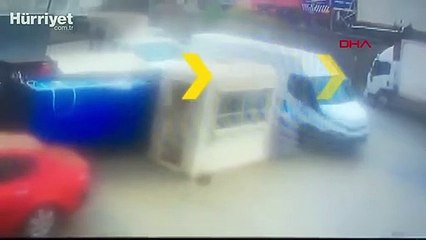 Esenyurt'ta toprak kayması  o anlar kamerada