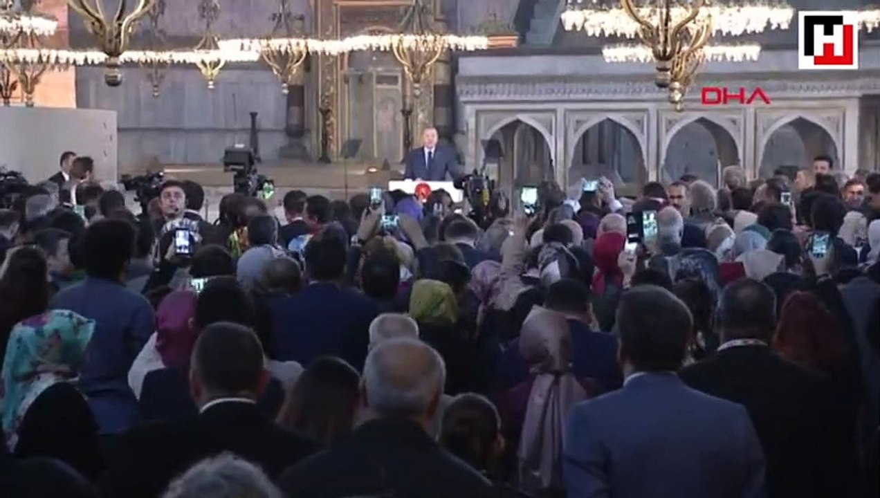 Cumhurbaşkanı Erdoğan, İstanbul Yeditepe Bienali Açılışına katılarak konuşma yaptı.