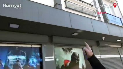 Yer: Esenyurt... Hırsızlar kendilerine şişe atan komşuya taşla karşılık verdi