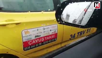 UBER aracının önünü kesip tehditler savurdular