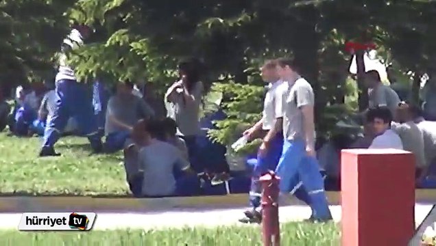 Eskişehir Ford Otosan çalısanları is bırakma eylemi yaptı