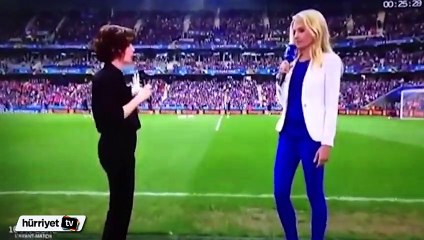 Yayın sırasında bir anda sahaya girdi