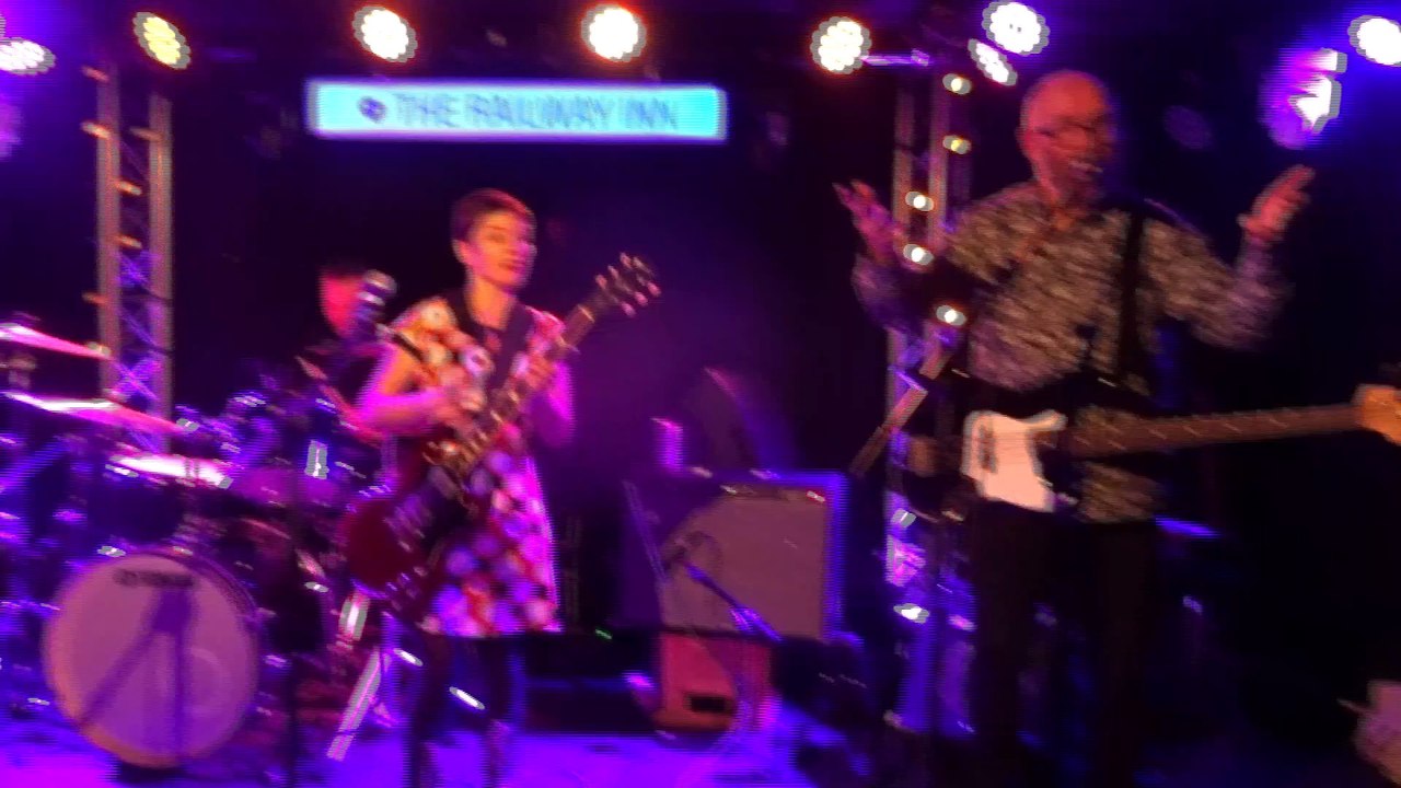 THE CHESTERFIELDS "Oh My Ampersand!" Winchester Railway Inn, 2022.